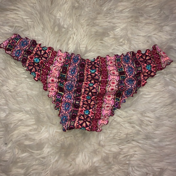 Bikini Bottoms - Picture 2 of 2